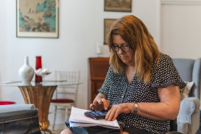 Vrouwen gaan gemiddeld €400 per maand armer met pensioen